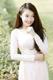 Áo mặc thường màu sắc nhã nhặn, không có diềm cổ, diềm tay áo. Pic Nha PhÆ°Æ¡ng Nabi Xinh Ä'áº¹p Trong Ta Ao Dai P2 Sáº£n Pháº©m Lam Ä'áº¹p Ao Dai Phá»¥ Ná»¯