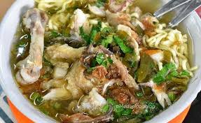 Lokasi warung yang mulai buka pukul empat sore ini terletak di jalan polonia, simpang jalan mongonsidi. 5 Mie Sop Medan Yang Legendaris Enaknya