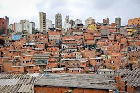 The geography is distinct near the serra da cantareira there are favelas uphill, like brasilandia, and to the east there are ones built. Paraisopolis Sao Paulo Wikipedia