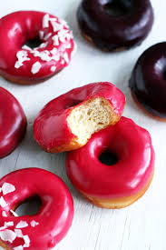 Donuts Selber Machen Mit Beerenglasur Taste Of Travel Rezept Donuts Selber Machen Donuts Donut Glasur