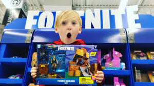 Buy products such as fortnite llama loot pinata, fortnite solo mode core figure pack, ruckus at walmart and save. Fortnite Toys Hunting Round 2 Shopping For Fortnite Toys Walmart Target Gamestop Youtube