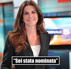 Nel 2007, invece, è la volta del tg5 inizialmente con la conduzione dell'edizione del mattino e poi quella dell 13 a fianco di giuseppe brindisi e poi da. Pin Su Gossip E Tv
