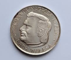 Dlatego jeden z laureatów pokojowej nagrody nobla zaproponował, aby za liu xiaobo odebrał ją lech wałęsa. Medal Lech Walesa Pokojowa Nagroda Nobla 1983 R 6912530918 Oficjalne Archiwum Allegro