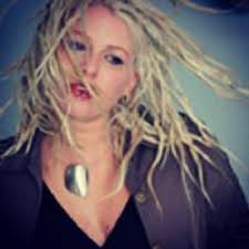 Caitlin Gale (c8lingalemusic@)