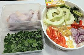 Tinolang Manok With Malunggay Recipe Is A Simple Soup With Chicken Ginger Lemongrass Malunggay And Green Papaya It Is A Favorite Dish In The Philippines