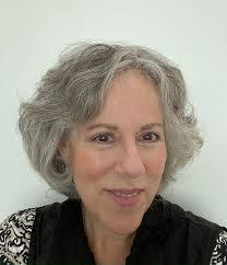 Lisa Binder's Instagram, Twitter & Facebook