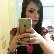 Estefânia de Lucca (@EstefaniaLucca)