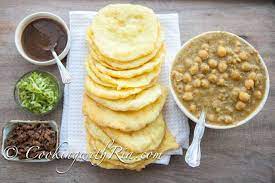 How To Make Trinidad Doubles Detailed Recipe Instructions Cooking With Ria Recipe Trini Food Trinidad Recipes Caribbean Recipes
