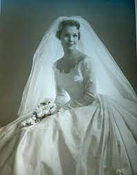 Kleider so individuell wie die braut selbst. Brautkleid 50er Retrochicks