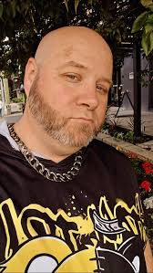 Need a beard trim? Some defined lines? Maybe a bit if a tapper or just a  hair cut? Check out @gentlethembarber, #ottawa #queer #2slgbtqia #barber  #beards #gaybear