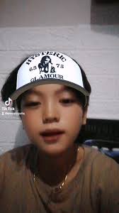 Aaron Earl's Instagram, Twitter & Facebook