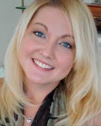 Heather Hemphill's Instagram, Twitter & Facebook