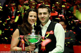 20.12.2020 · ronnie o'sullivan wife: Ronnie O Sullivan And Young Son 6 Cheat Death After Motorway Car Crash Just Hours After Losing Snooker World Championships Daily Mail Online