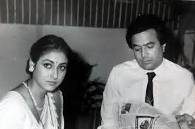 Bollywood's original superstar rajesh khanna, who was born on december 29, 1942 would have been 73 today. Bollywood Love Affairs When Upset Dimple Kapadia Leaves Rajesh Khanna Because Of His Affair With Tina Munim Light Home