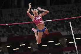 She is a cleveland native and alumna of olmsted falls and ashland university. B4ltmh1uyq3fsm