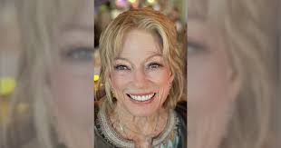 Peggy Winfield's Instagram, Twitter & Facebook