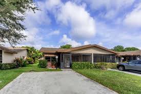 Delray beach condos 111 first delray 5th ave delray abbey abbey village astor astor condo atlantic grove bahia at delray bahia delray banyan tree village barr terrace barrton bermuda high bexley park boca delray bonaire bridgeview burgundy cannery row chateau wood city walk. Delray Beach Fl Recently Sold Homes 3927 Sold Properties Movoto