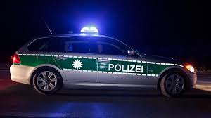 Buchforst und buchheim grenzen aneinander. Koln Deutz Bewaffneter Uberfallt Bank Auf Der Deutzer Freiheit Augsburger Allgemeine