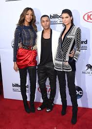 Billboard Music Awards: Kylie, Kendall Jenner booed; Kanye West ...