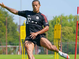 Anybody plz post brazzo with swords. Bayern Munich Confirm Thiago Wants To Leave Kodkey