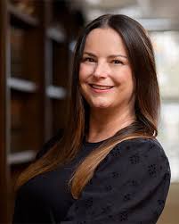 Ashley Murrell's Instagram, Twitter & Facebook