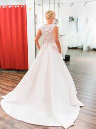 Die absolute große auswahl an modekleidung, hochzeitskleider und kostüme mit garantierter qualität. Mode Max Hansen In Tolk Brautmode Abendmode Herrenmode