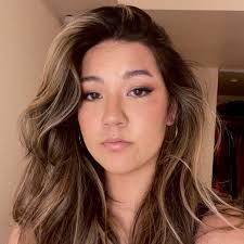 Chey 🪩 (@cheyennesokkappa)