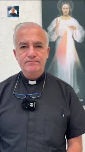 Os sacerdotes da @psanantonio_coro estão rezando diariamente com Padre Omar  na @clinicaguadalupecoro, na Venezuela, e prestando todo apoio necessário.  Padre Omar segue se recuperando e está cada dia melhor, sempre fortalecido  pela