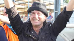 See more of francis lalanne officiel on facebook. Le Chanteur Francis Lalanne Vise Par Une Enquete Pour Atteinte Aux Interets Fondamentaux De La Nation
