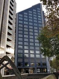 Operated by southern service and south western railway, the london gatwick airport (lgw) to park plaza london riverbank service departs from gatwick airport and arrives in park plaza london riverbank. Hotel Entrance Picture Of Park Plaza London Riverbank Tripadvisor