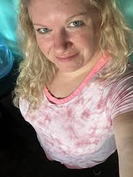 Wearing my tie dye in honor and memory of my friend Terrie Sinclair.