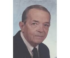 Robert Huckle's Instagram, Twitter & Facebook