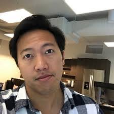 Doug Moline's Instagram, Twitter & Facebook