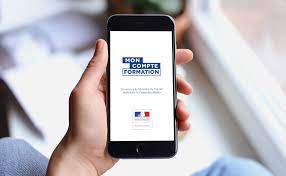 Mon compte formation sera un levier du développement des compétences dans le cadre du plan france relance, par exemple pour activer les abondements vers les certifications numériques ou vers. Mon Compte Formation Pole Emploi
