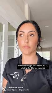 Samantha Selig's Instagram, Twitter & Facebook