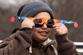 Live video of the total solar eclipse moving across America