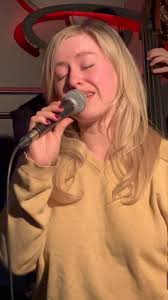 Dakota Dogood singing “My Ideal” (Leo Robin/Newell Chase/Richard A.  Whiting) last night at the Jazz Bistro Jam Session. #jazzintoronto