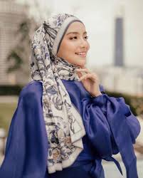 Tutorial plain shawl mira filzah.cantik pujaan hati kanda ni. 24 Cara Mira Filzah Ikat Tudung Lilit Macam Manapun Terletak Cantik Nampak Senang Je Boleh Cuba Ni Hiks Gempak
