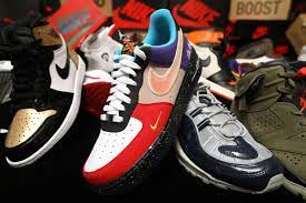 Sneakerheads Are Angry About A Nike Reseller Scandal Los Angeles Times
