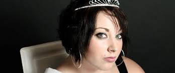 Miss ronde : l'écharpe fait sa fierté