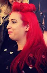 Pin By Alice Molly On Coiffed Colorful Bright Red Hair Hair Inspiration Color Hair Beauty