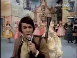 Orígenes familiares hijo de antonio, un minero que emigró a bélgica en febrero de 1947 para trabajar en las minas de marcinelle. Salvatore Adamo F Comme Femme Anos 60 Youtube