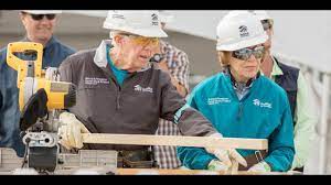 Former president jimmy carter got straight back to work on monday, the day after a fall at home left him needing 14 stitches. 2017 Jimmy Rosalynn Carter Work Project Youtube