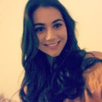 Sara Santamaria's Instagram, Twitter & Facebook