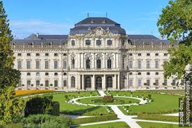 Urlaubszeit in würzburg bedeutet eben nicht nur, dass wir würzburger uns aus dem staub machen, um die welt zu erkunden. Tourismus Wurzburg Sehenswurdigkeiten Viamichelin