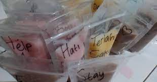 3 ide jualan yang di sukai anak anakmaaf ada kesalahan dalam penulisan di teks vidio.seharus nya masukan larutan maizena, sedangkan di vidio larutan susu.sem. 70 Resep Standing Pouch Enak Dan Sederhana Ala Rumahan Cookpad