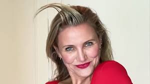 Cameron Diaz brings back iconic hair gel scene from 'Something About Mary' 