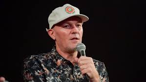 Fred durst mustache you a question: M3wt1e8jk4hfkm