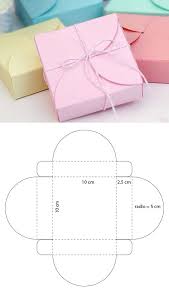 Haz estas hermosas cajitas de regalo con cartulina o carpetas de archivo. Caja De Cartulinas Para Regalo Cajas De Cartulina Hacer Cajas De Regalo Moldes Cajas De Regalo