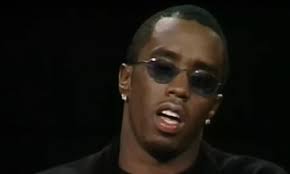 Diddy start tegenaanval en eist 50 miljoen van getuige die claimt tapes met  misbruik van hem te hebben